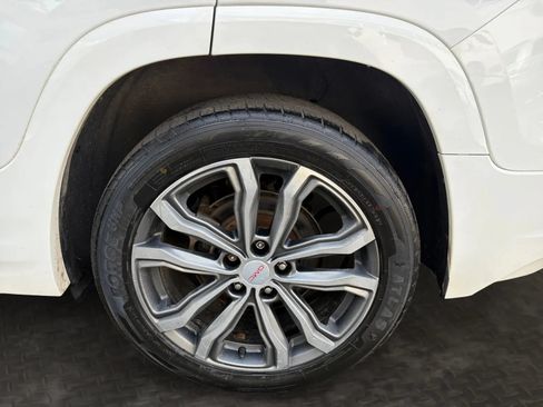 Used 2019 GMC Terrain Denali w/ Advanced Safety Package AWD/4WD image 38