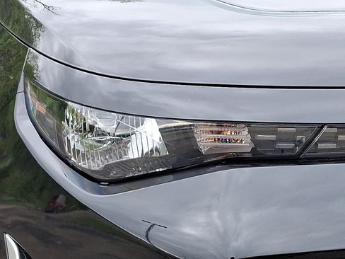 Used 2025 Kia Soul LX FWD image 9