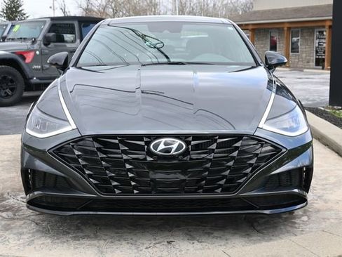 Used 2023 Hyundai Sonata SEL Plus image 2