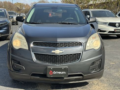 Used 2010 Chevrolet Equinox LS image 2