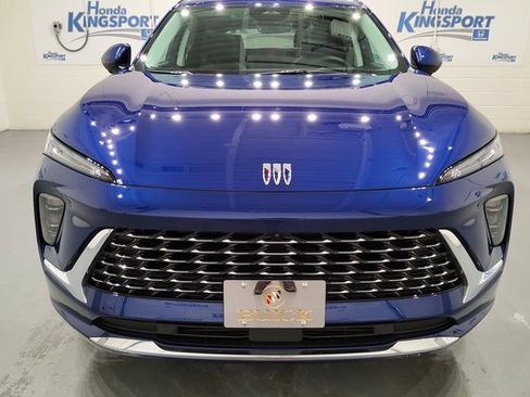 Used 2025 Buick Envision Avenir image 8