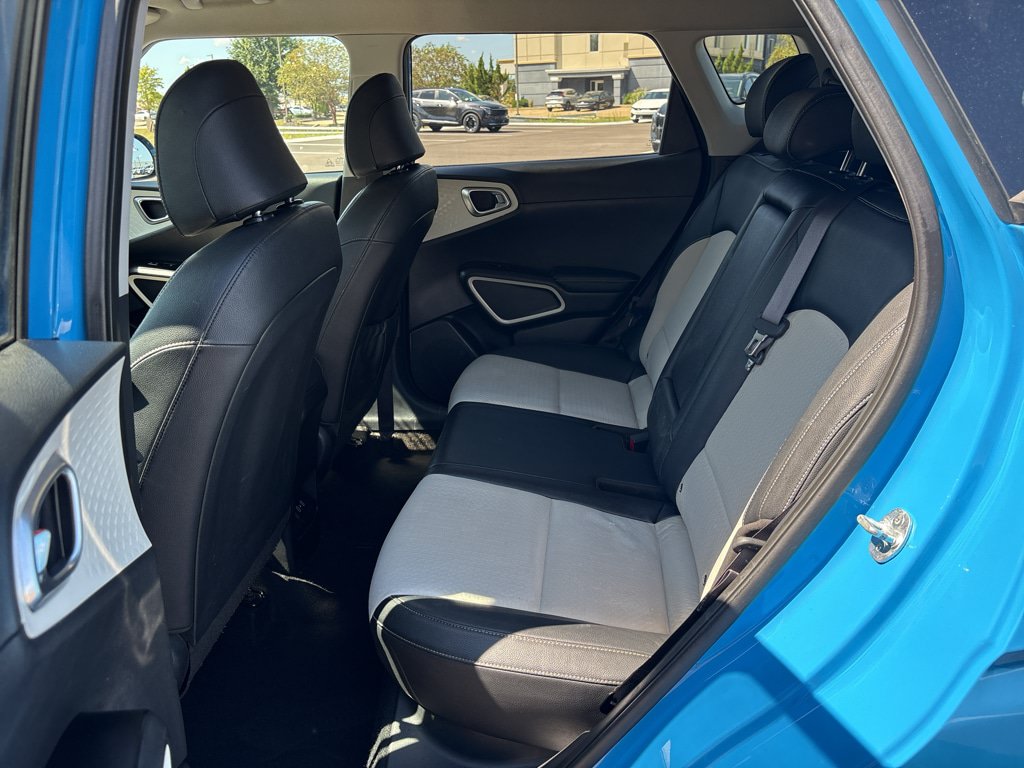 Used 2024 Kia Soul GT-Line FWD image 19