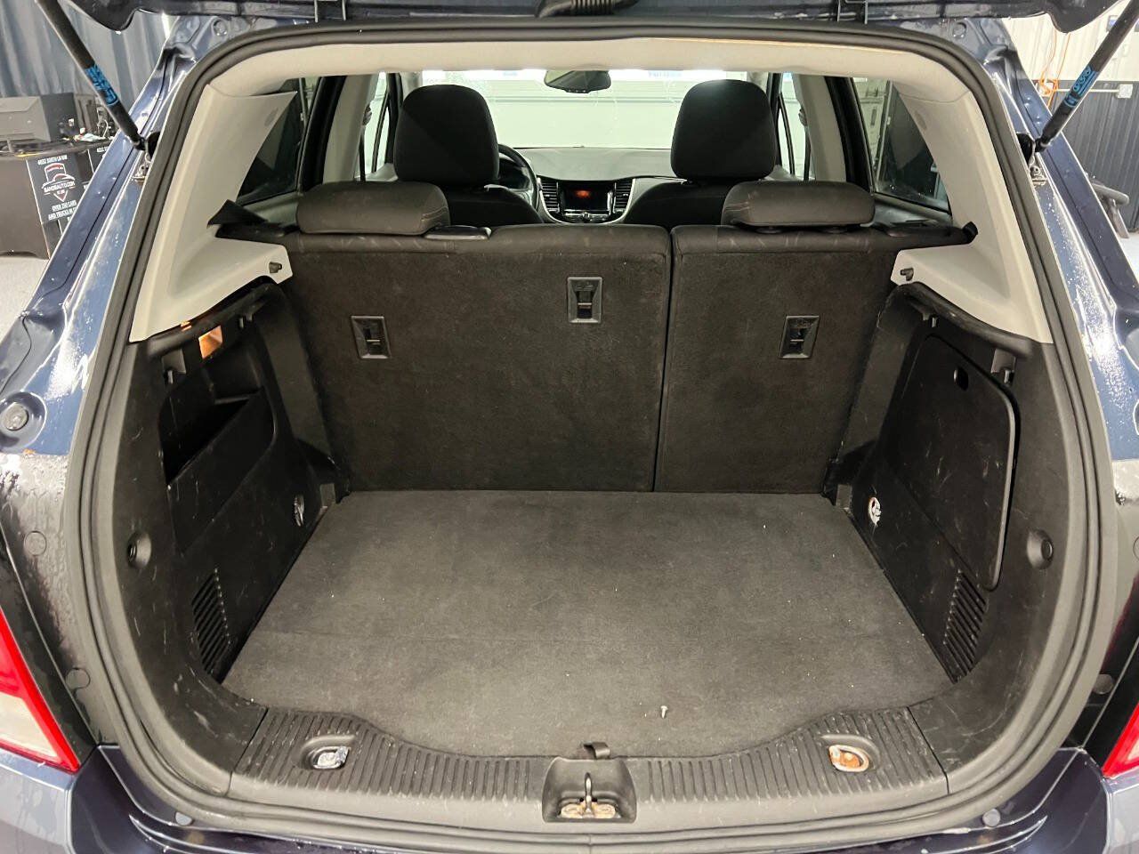 Used 2018 Chevrolet Trax LT AWD/4WD image 12