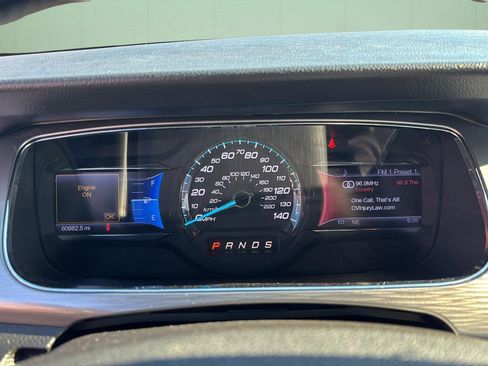 Used 2013 Ford Taurus SEL image 26