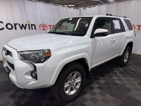 Used 2024 Toyota 4Runner SR5 Premium w/ Moonroof Package AWD/4WD image 3