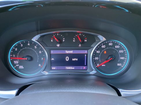 Used 2023 Chevrolet Traverse LT w/ Midnight/Sport Edition FWD image 21