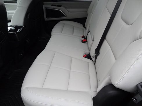 Used 2025 Kia Telluride EX image 14