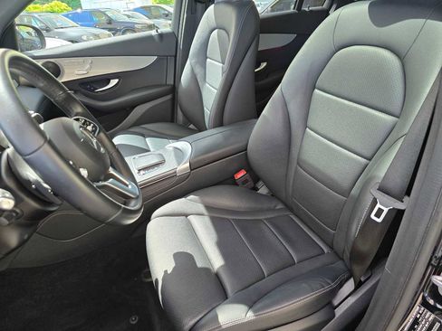 Used 2021 Mercedes-Benz GLC 300 4MATIC image 26