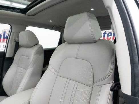 Used 2026 Honda HR-V EX-L image 16