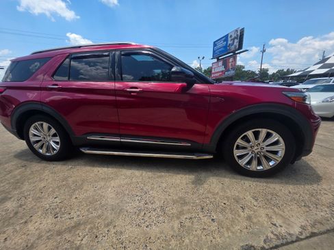 Used 2020 Ford Explorer Limited RWD image 4