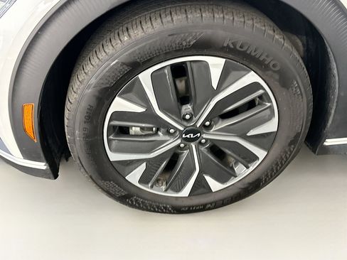 Used 2024 Kia EV6 Light image 11