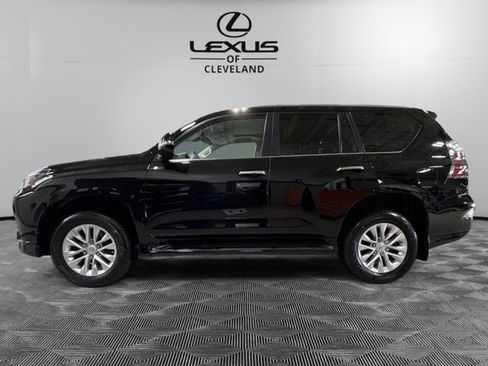 Used 2023 Lexus GX 460 Premium image 3