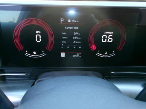 Used 2025 Hyundai Kona SEL FWD image 14