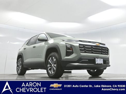 New 2026 Chevrolet Equinox LT image 2