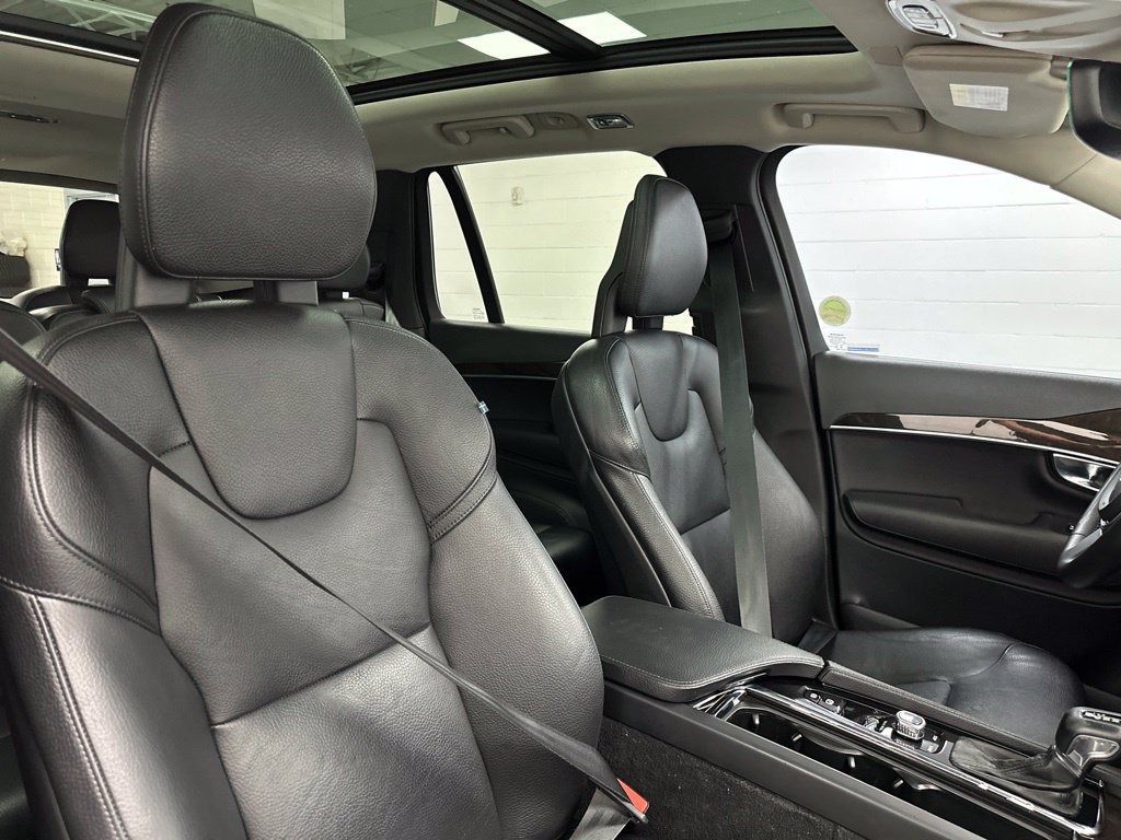 Used 2017 Volvo XC90 T6 Momentum w/ Vision Package AWD/4WD image 28