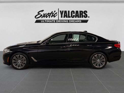 Used 2018 BMW 530i xDrive w/ Premium Package AWD/4WD image 2