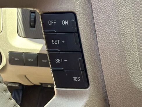 Used 2012 Ford Escape XLT image 16