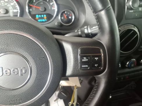 Used 2012 Jeep Wrangler Unlimited Sport AWD/4WD image 16