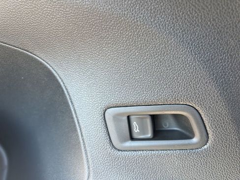 New 2026 Volkswagen Atlas SE image 22