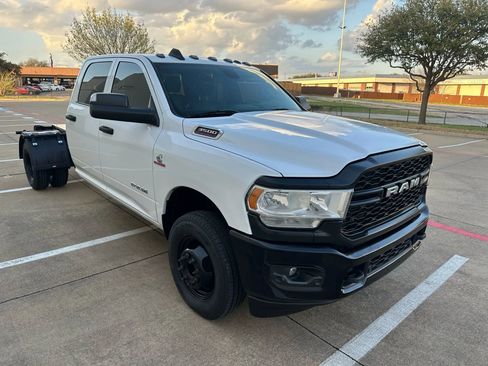 Used 2022 RAM 3500 Tradesman w/ Max Tow Package image 7