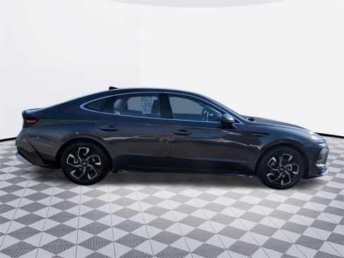 Used 2025 Hyundai Sonata SEL image 8