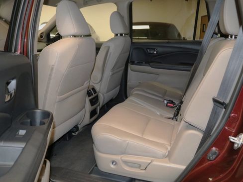 Used 2022 Honda Pilot Special Edition image 13