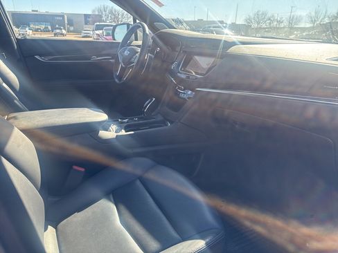 Used 2023 Cadillac XT5 Sportv image 8