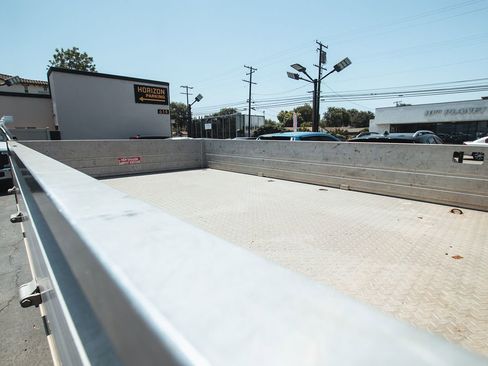 Used 2018 Ford Transit 250 138 image 11