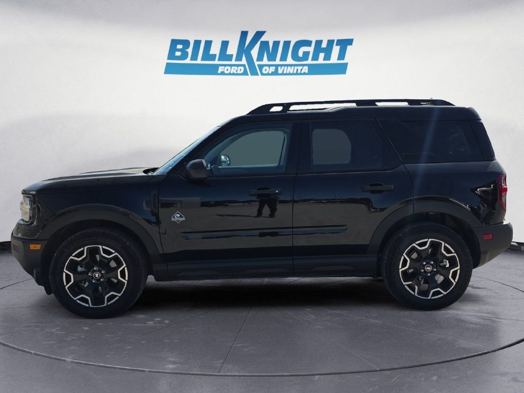 Used 2026 Ford Bronco Sport Outer Banks AWD/4WD image 2