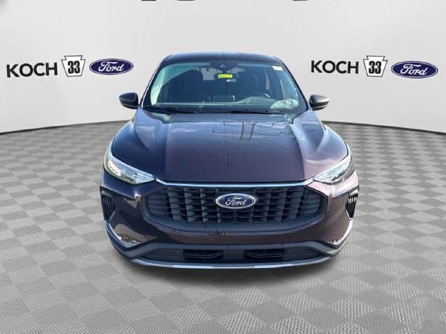 Used 2023 Ford Escape Active AWD/4WD image 2