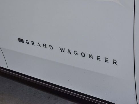 New 2026 Jeep Grand Wagoneer L Limited w/ Premium Group II image 10