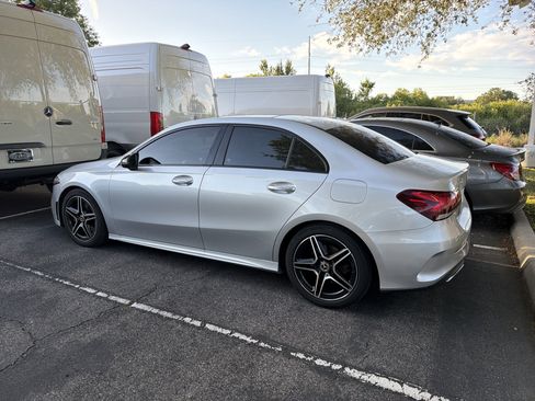 Certified 2021 Mercedes-Benz A 220 4MATIC image 3