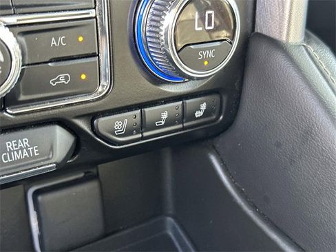 Used 2021 GMC Yukon SLT image 36