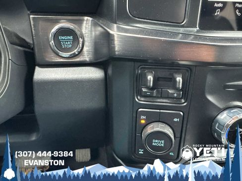 Used 2023 Ford F350 Lariat w/ Chrome Package image 28