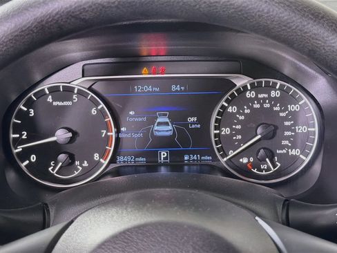 Used 2025 Nissan Altima 2.5 SV FWD image 16