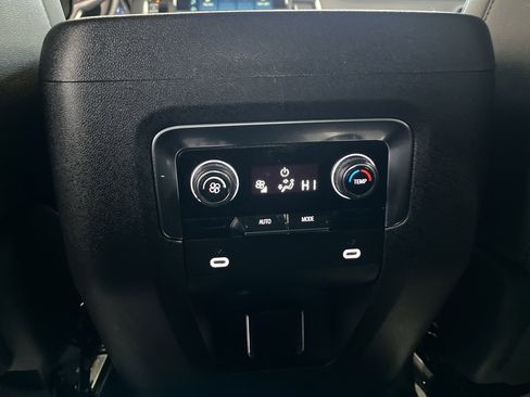 Used 2024 Chevrolet Tahoe LT image 30