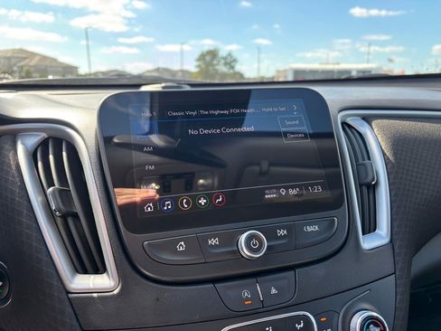 Used 2023 Chevrolet Malibu LT FWD image 22