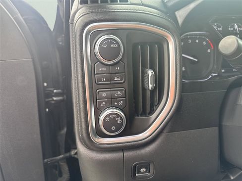 Used 2021 GMC Sierra 1500 Elevation AWD/4WD image 19