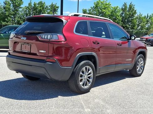 Used 2020 Jeep Cherokee Latitude Plus w/ Cold Weather Group AWD/4WD image 9