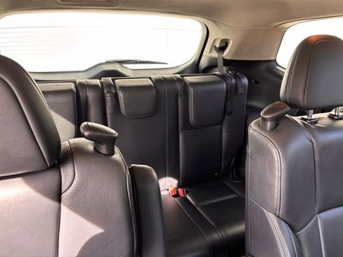 Used 2019 Subaru Ascent Limited image 14