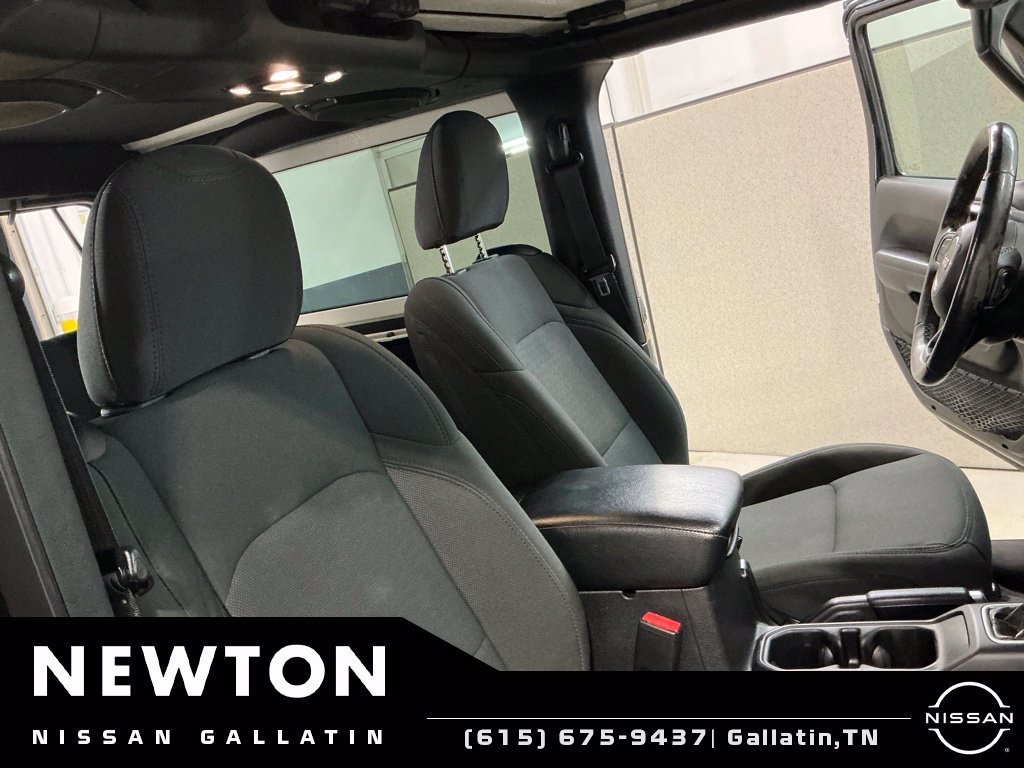 Used 2021 Jeep Wrangler Sport AWD/4WD image 17