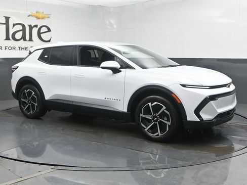 New 2026 Chevrolet Equinox EV LT FWD image 6