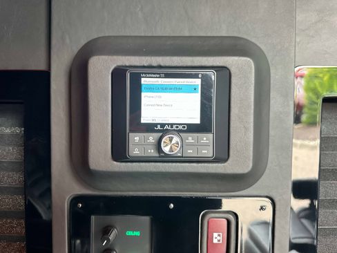 Used 2025 Mercedes-Benz Sprinter 3500 image 16