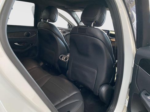 Used 2018 Mercedes-Benz GLC 300 4MATIC image 11