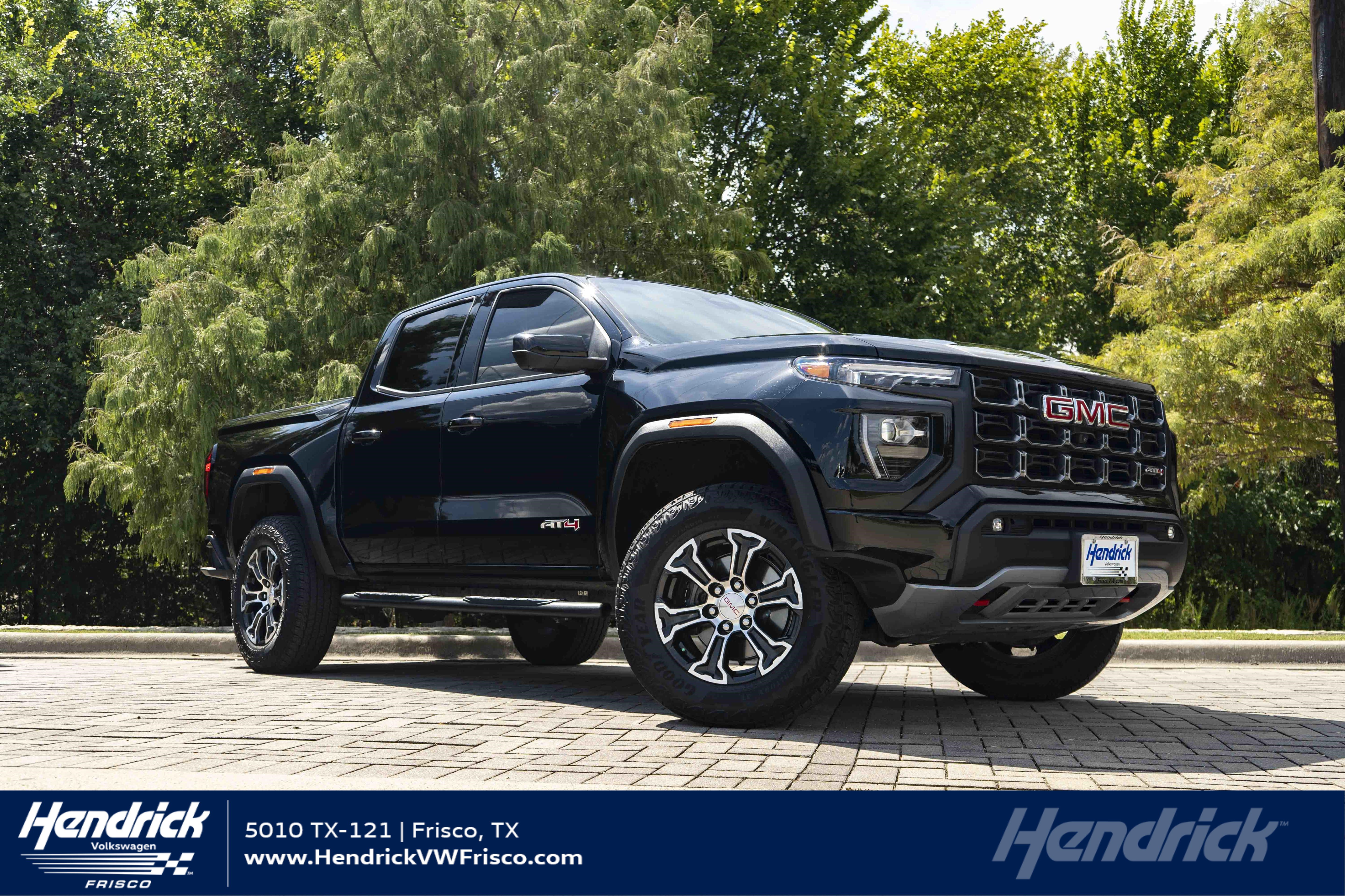 Used 2024 GMC Canyon AT4 w/ Technology Package AWD/4WD image 1
