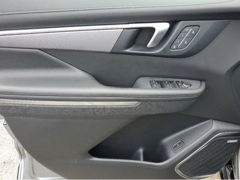 Used 2025 Buick Enclave Sport Touring w/ Power Package FWD image 18
