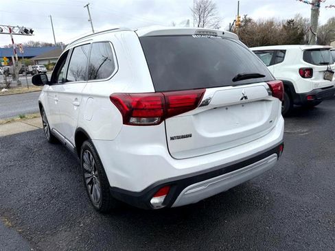 Used 2020 Mitsubishi Outlander SEL image 2