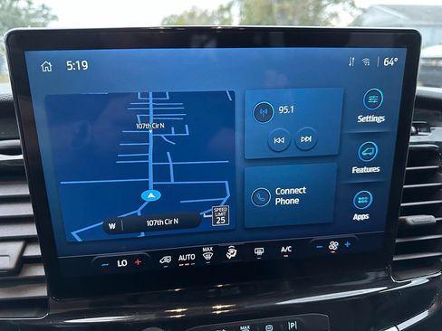 Used 2025 Ford Transit 350 XLT image 32