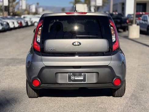 Used 2016 Kia Soul image 11