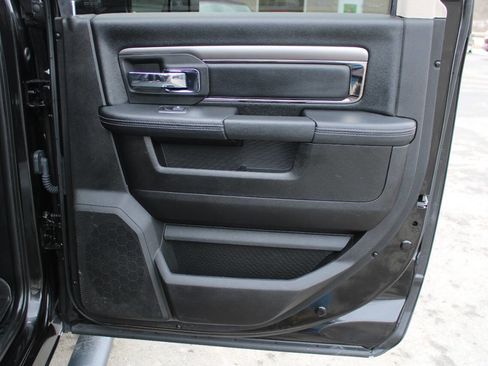 Used 2018 RAM 2500 Laramie w/ Sport Appearance Group image 47